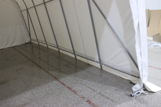 Porte laterali rimovibili 400*730*330cm Carport per cortile e campeggio