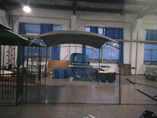 Patio esterno Carport con telaio in acciaio 3 * 3M ombrellone giardino Canopy bianco matrimonio tetto