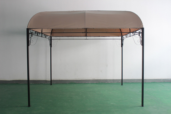 Grill in metallo all'aperto con copertura rivestita con PA