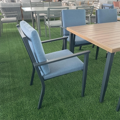 Dispositivi di giardino per esterni di colore personalizzabile Divano in rattan in alluminio
