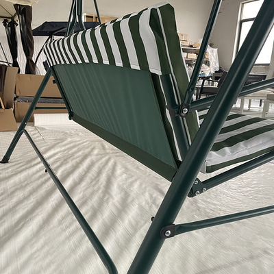 Letto appeso all' aperto Moderno design Silla oscillante per 3 persone con tubo e tetto in acciaio