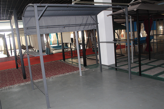 Gazebo a telaio in acciaio Pergola con dimensioni e design pieghevole di 2.45*1.37*2.15M