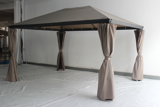 Gazebo da giardino in alluminio 3*4*2.7M con telaio in metallo a prova di ruggine e tetto in acciaio personalizzato