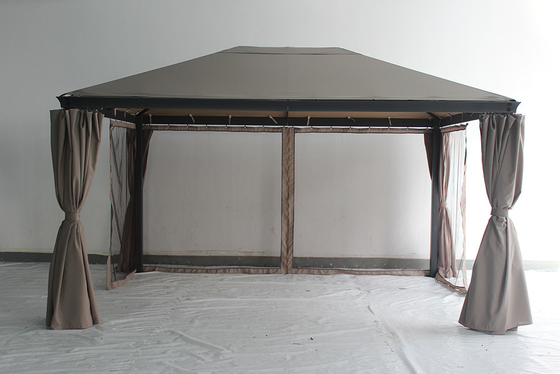 Gazebo da giardino in alluminio 3*4*2.7M con telaio in metallo a prova di ruggine e tetto in acciaio personalizzato