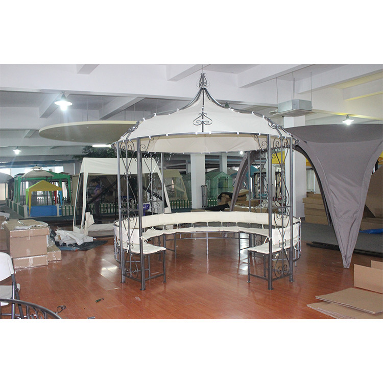Cornice in acciaio 3*2.9M Modello a cielo aperto Spire Gazebo per giardino ad alta energia Personalizzabile