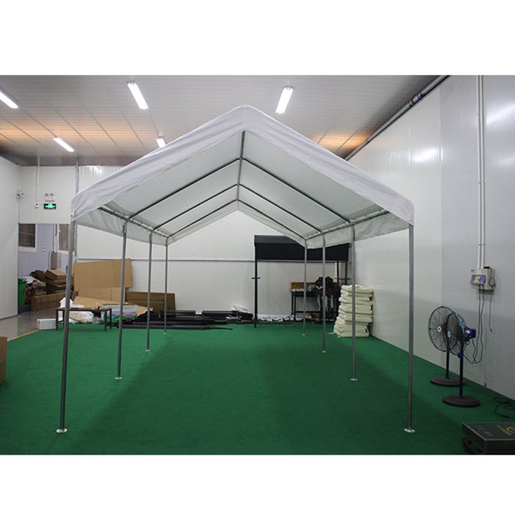 Conveniente tenda a baldacchino del garage per il deposito nel cortile e per i raduni sociali